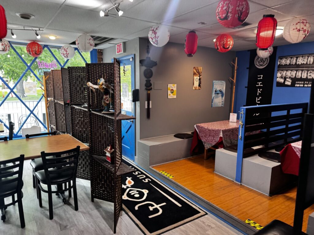 Yocomo sushi Fort Collins - Dining Room